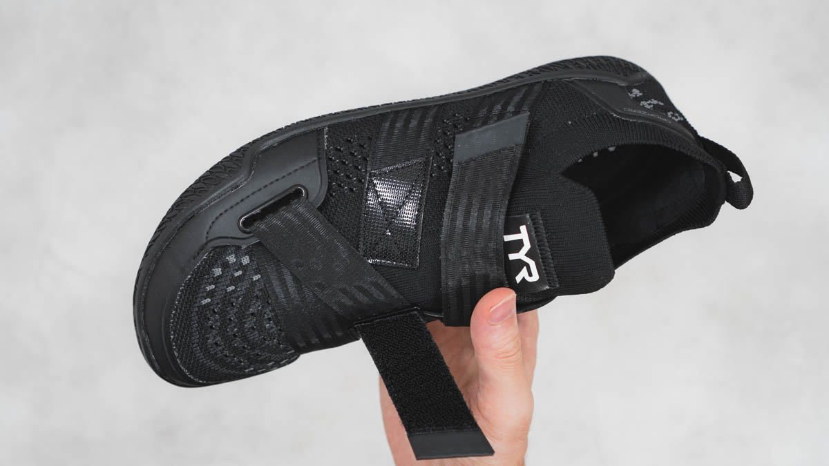 TYR ドロップゼロ ベアフットトレーナーのストラップ部分アップ