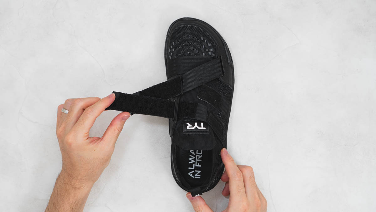 TYR ドロップゼロ ベアフットトレーナーのストラップ