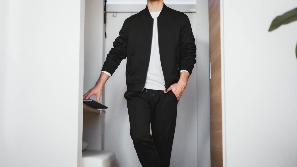 MOVB Duplex Wool Jersey トラベルMA-1正面